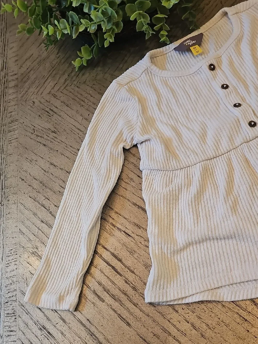 Ribbed Peplum Henley Top - Creams Size XS 4/5